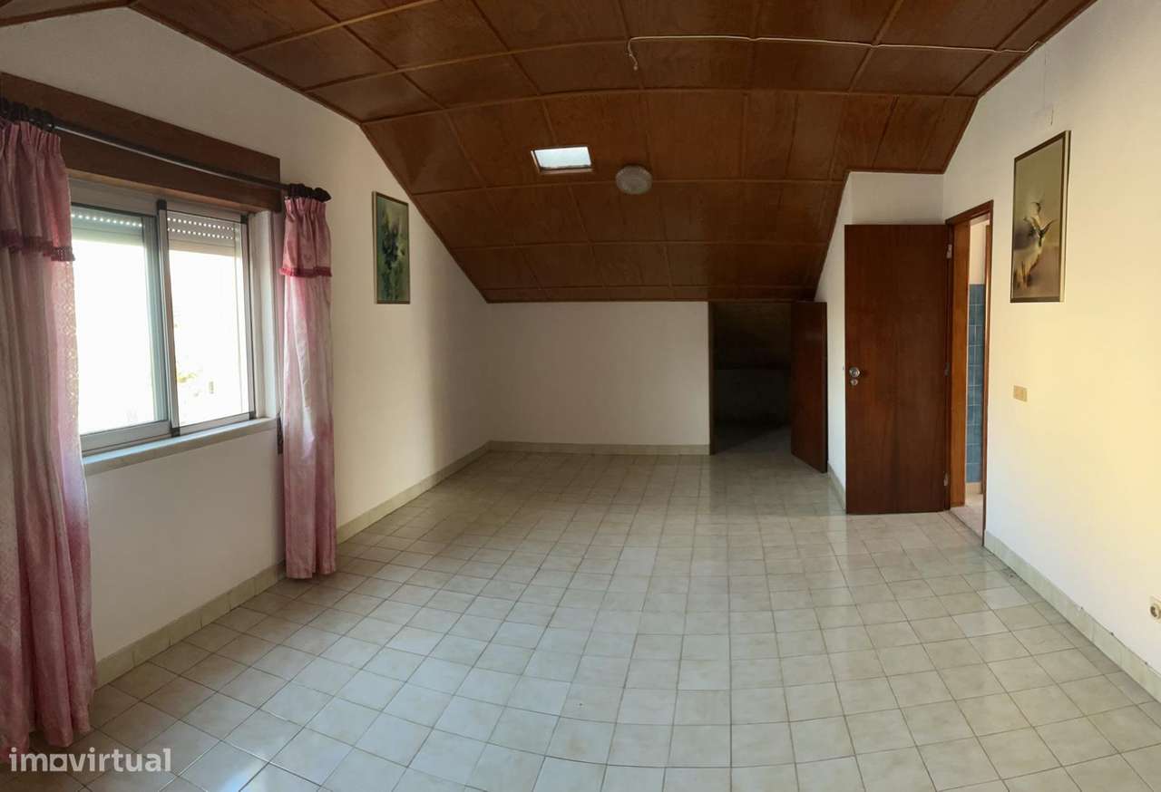 Andar de Moradia T2 Quinta do Conde - Grande imagem: 5/5
