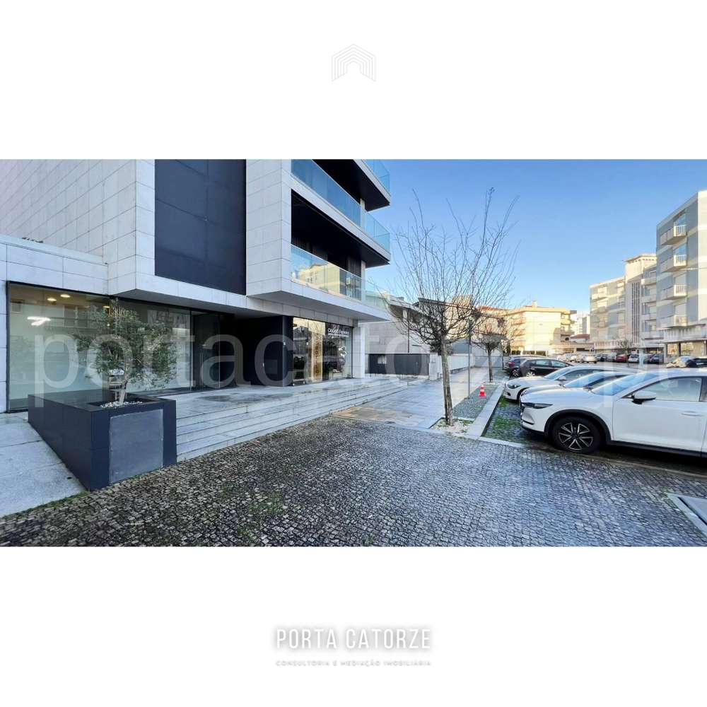 Loja de DESTAQUE no centro da Cidade! - Grande imagem: 3/25