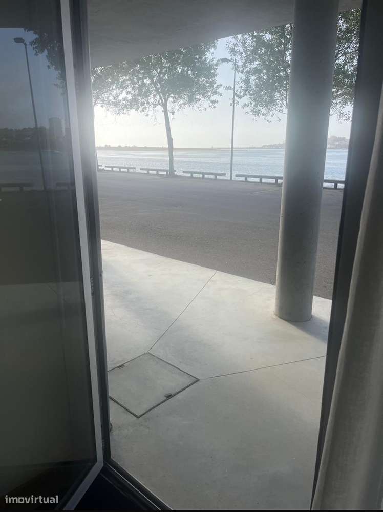 Sala para arrendamento em escritório - Profissionais liberais - Grande imagem: 2/3