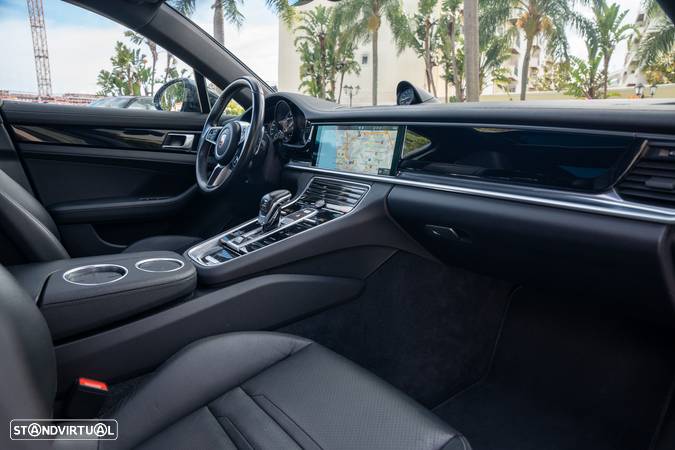 Porsche Panamera 4 E-Hybrid - 9