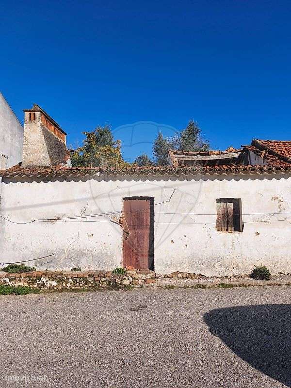 Moradia T0 para venda - Grande imagem: 1/9