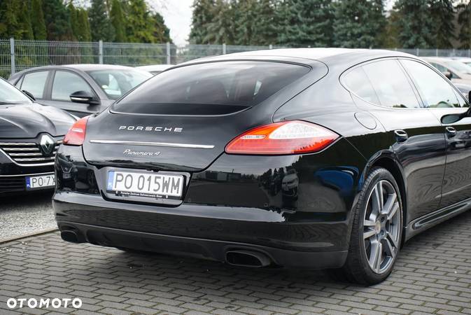 Porsche Panamera 4 PDK - 6