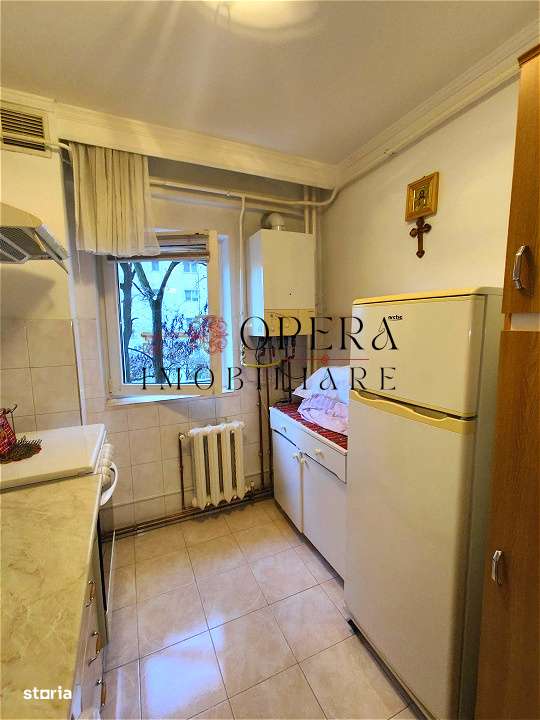 Oportunitate! Apartament cu 2 camere, decomandat, de vanzare, Mircea c-3