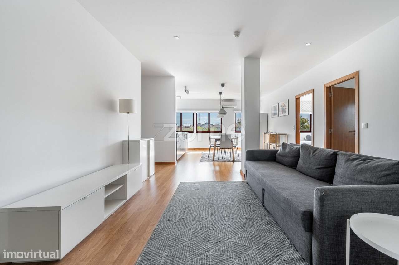 Apartamento T2, orientado a sul e poente, Rua da Constituição, Porto - Grande imagem: 5/38