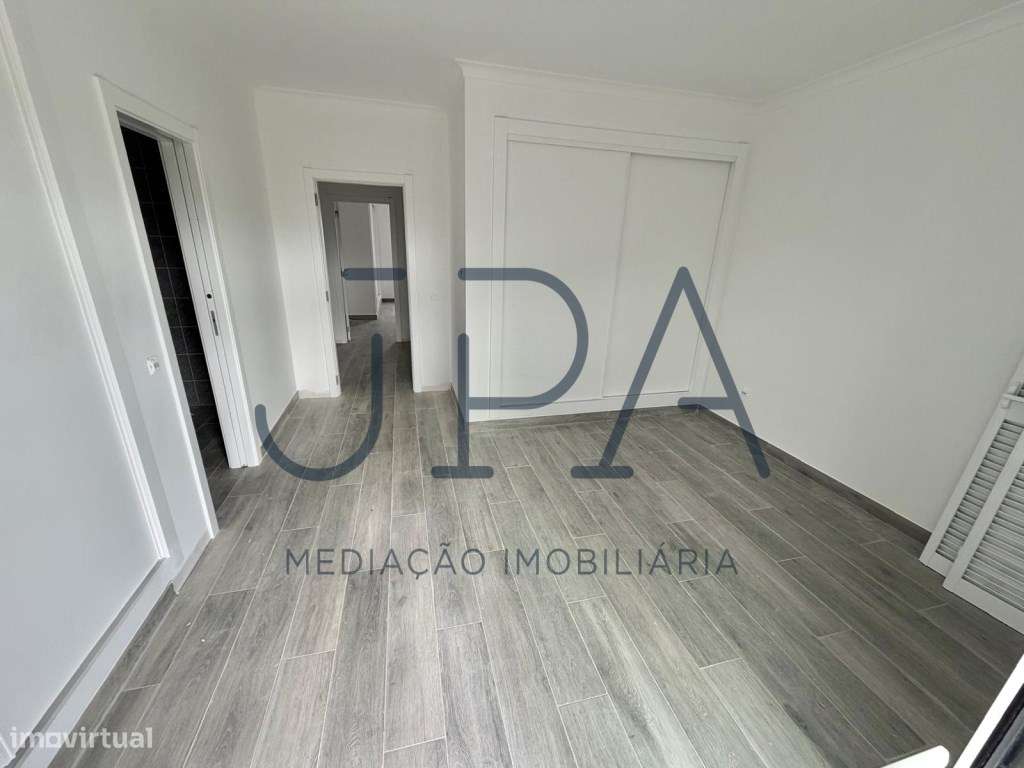 Altura - Em construção - moradia T4 com garagem e piscina-26