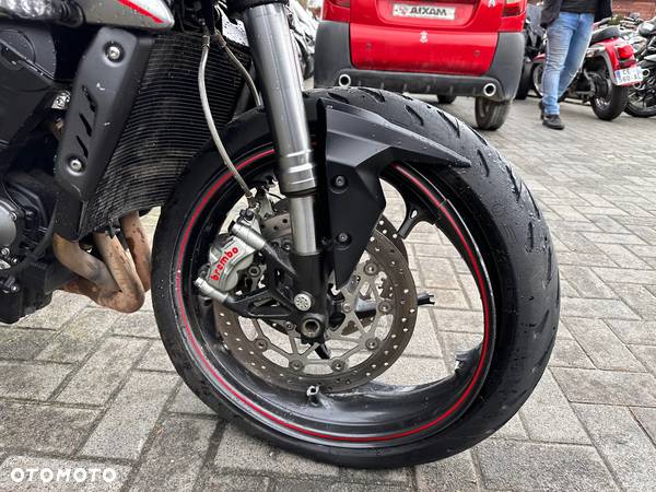 Triumph Street Triple - 15