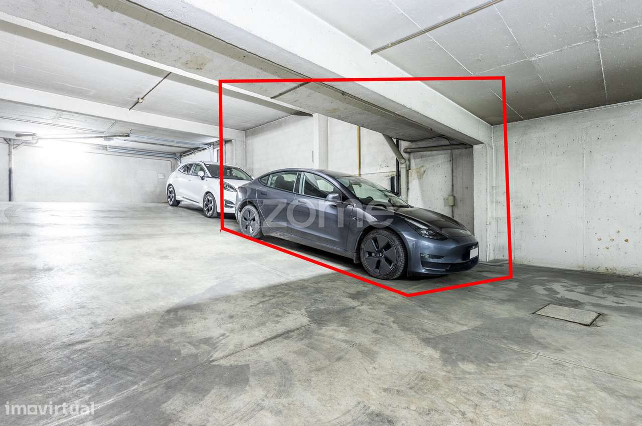 T3 com Lugar Estacionamento privado, perto Metro-31