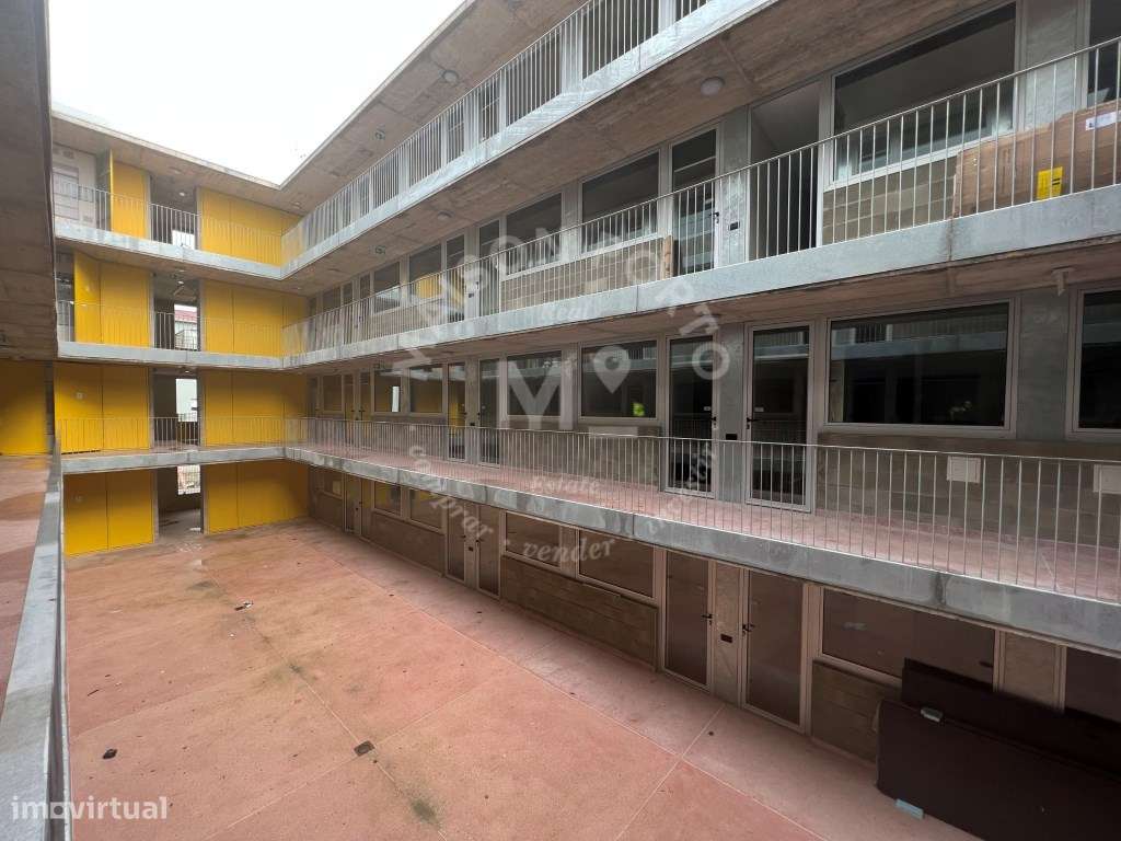 Apartamento T2+1 com 2 Varandas próximo ao Pólo Universitário do Porto - Grande imagem: 3/34