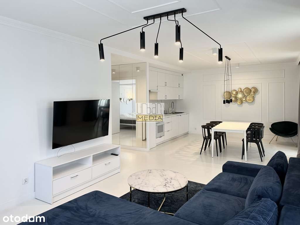 Apartament z tarasem przy Metro Płocka-1