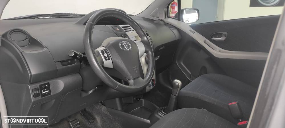 Toyota Yaris 1.4 D-4D - 5