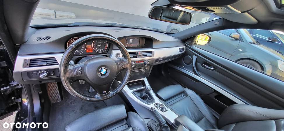 BMW Seria 3 330d - 15