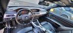 BMW Seria 3 330d - 15