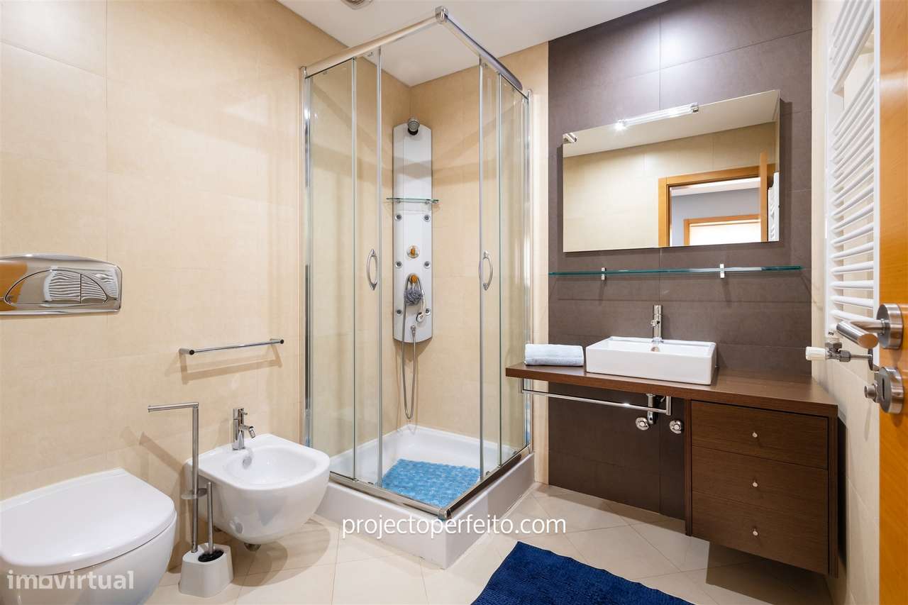 Moradia de tipologia T4+1 para venda em Perosinho, Vila Nova de Gaia-17