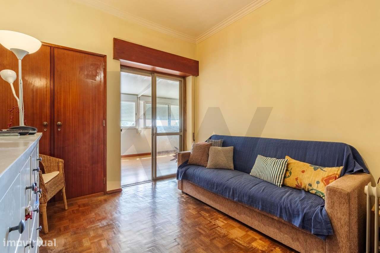 T1 para Venda em Rio de Mouro | Próximo da Estação e Serviços-6