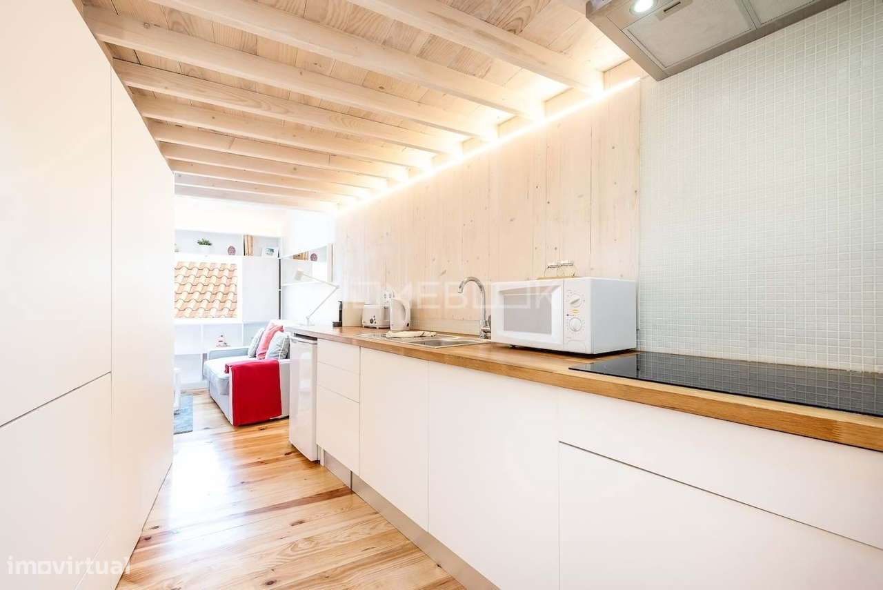 T1 com Licença ativa de AL,  no coração de Alfama-11