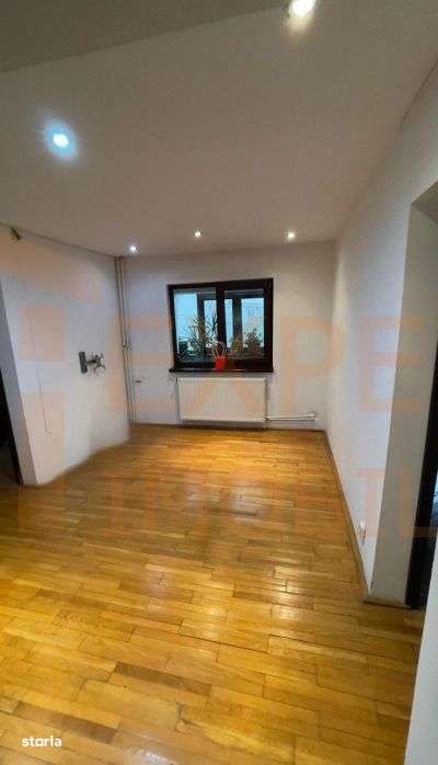 Apartament 7 camere Inel I, Constanta - Imagine principală: 2/9