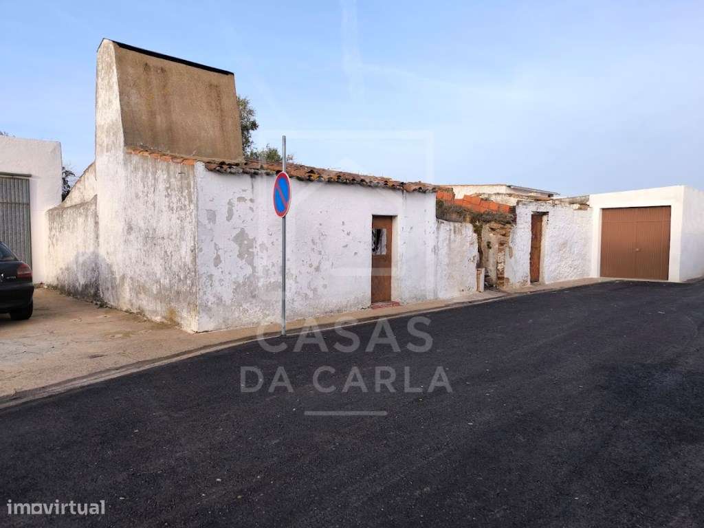 Moradia para recuperar em Faro do Alentejo - Grande imagem: 4/23