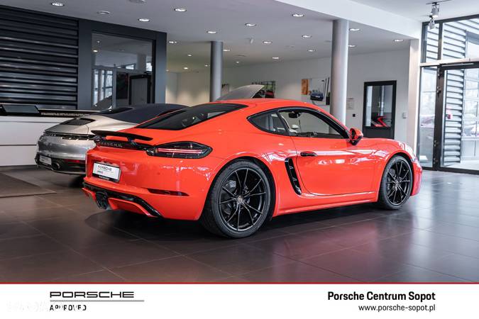 Porsche 718 Cayman - 3