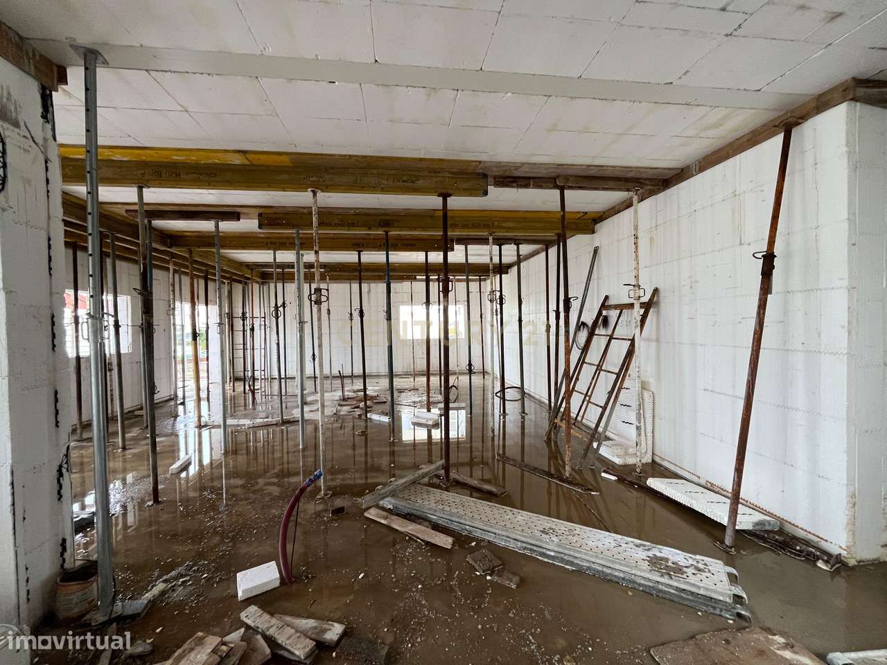 T3 Único em Leiria: Construção ICF em Condomínio Fechado com Piscina - Grande imagem: 2/4