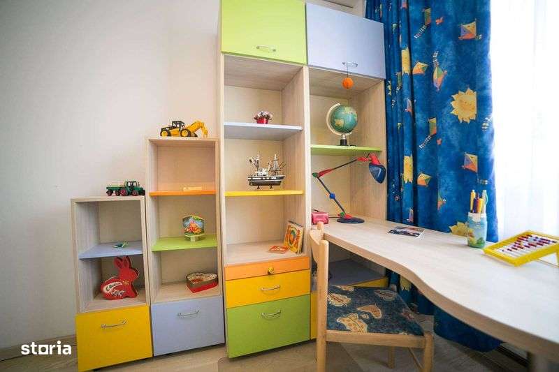 Inchiriez apartam ultracentral(Libelula)- 3 camere, centrala proprie - Imagine principală: 5/7