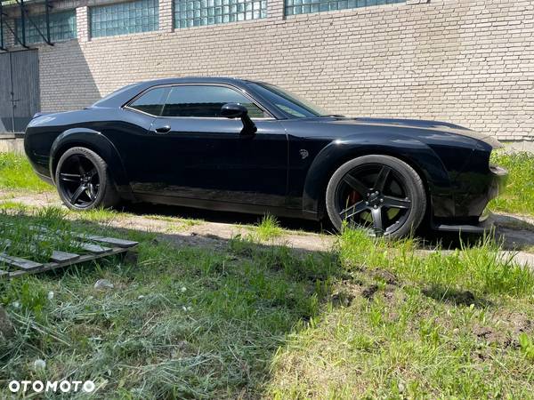 Dodge Challenger 6.2 Hellcat Widebody - 6