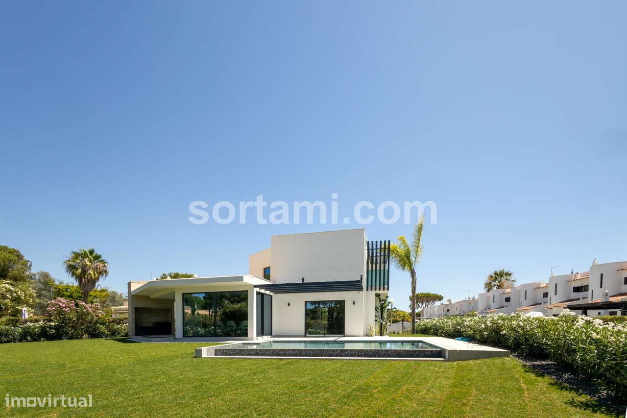 Moradia Isolada T4 Venda em Quarteira,Loulé - Grande imagem: 2/36