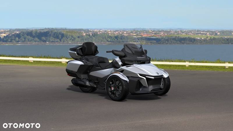 Can-Am Spyder - 6