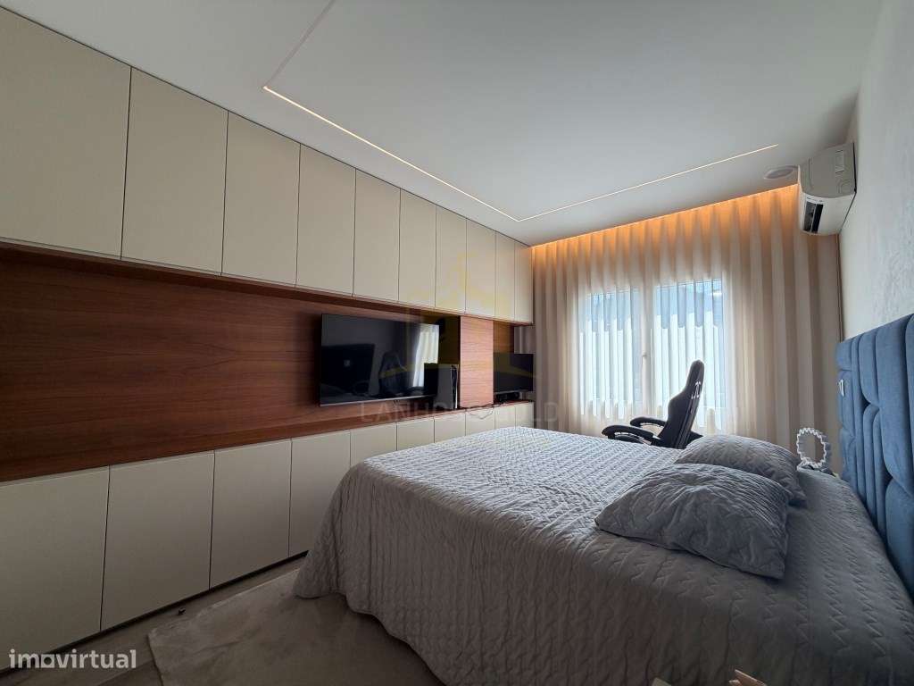 Elegância e Conforto: Magnífico T3 OpenSpace com Suite-16