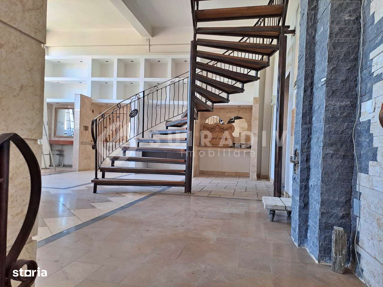 Spațiu comercial pretabil pentru SHWOROOM - Imagine principală: 2/4