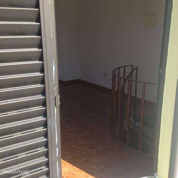 Arrendo moradia T2 em Alcoentre - Grande imagem: 4/5