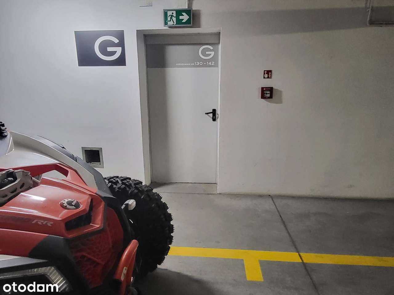 PODWÓJNE wygodne miejsce - GARAŻ  w Miasteczku Wilanów - bez prowizji-3