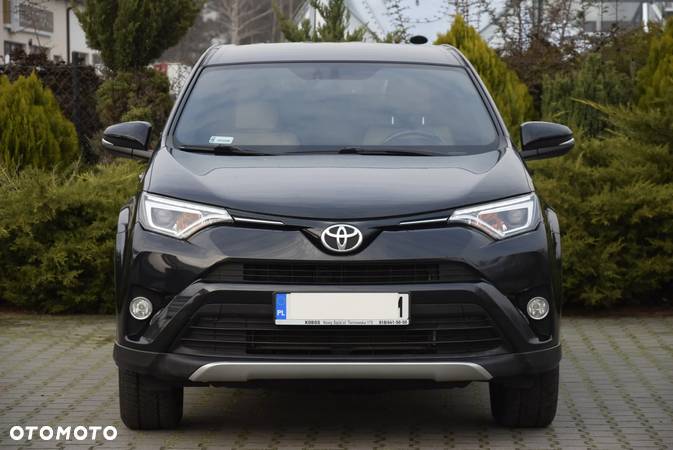 Toyota RAV4 2.0 D-4D Style 4x2 - 2