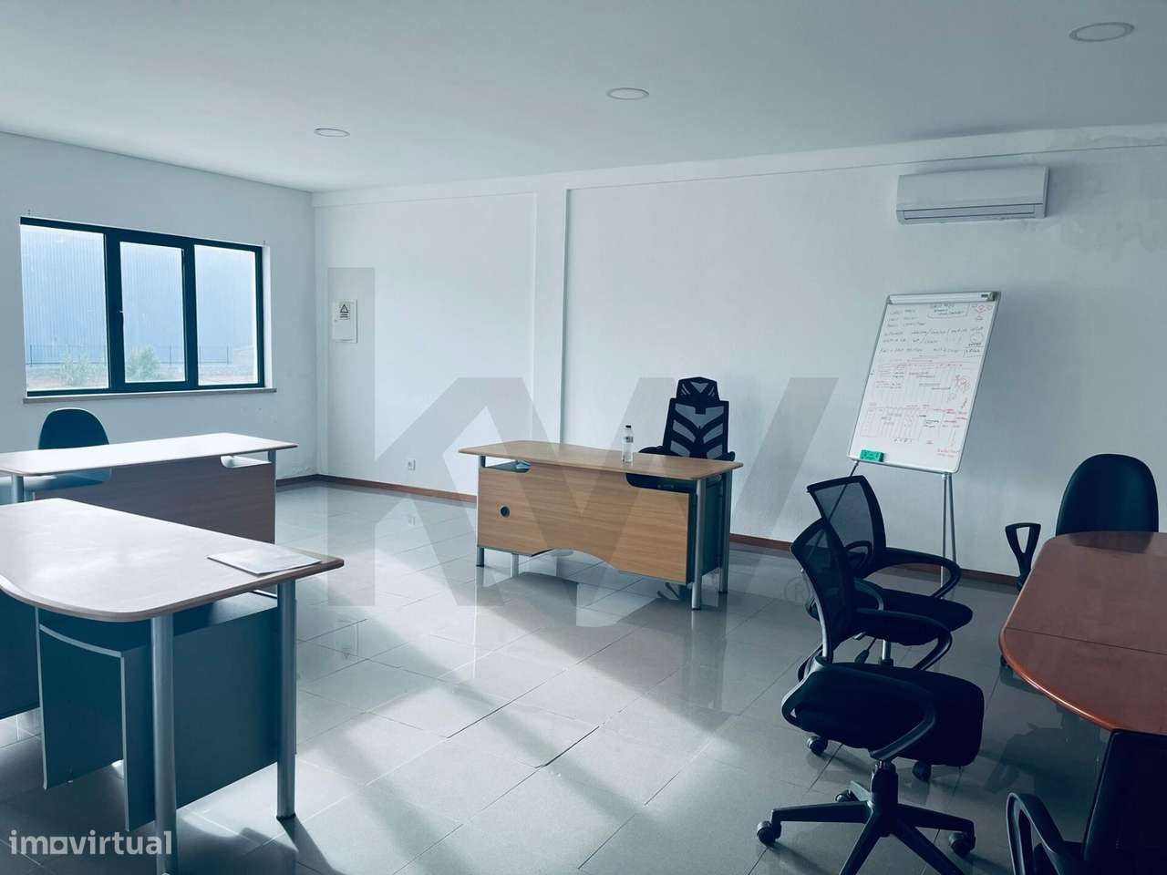 Armazém 767m2 com terreno 1854m2-5