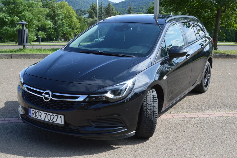 Opel Astra K (2015-2021) 1.6 CDTI Sport 2017