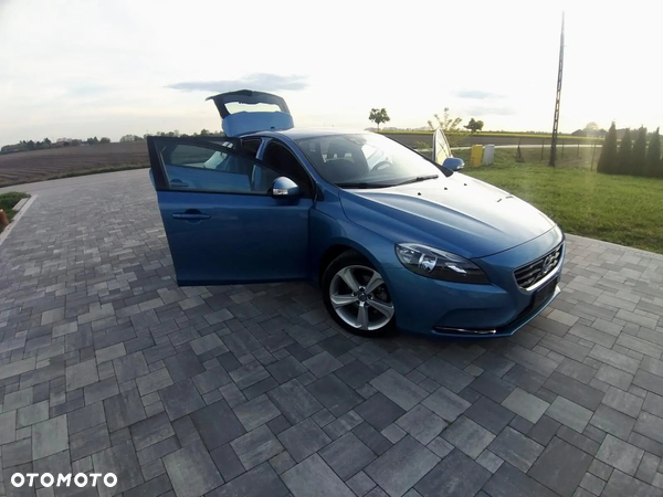 Volvo V40 D2 Kinetic - 23