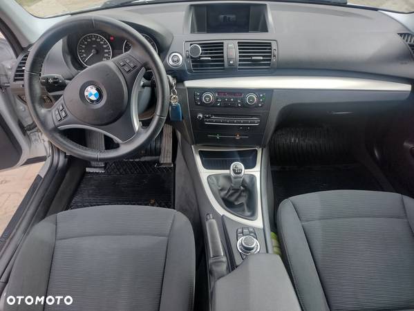 BMW Seria 1 116i - 5