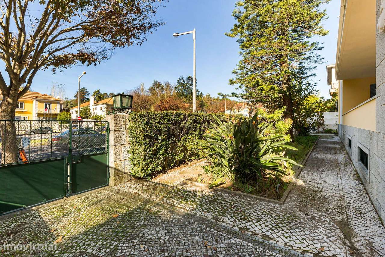 Charmosa Moradia em Alvalade para venda-7