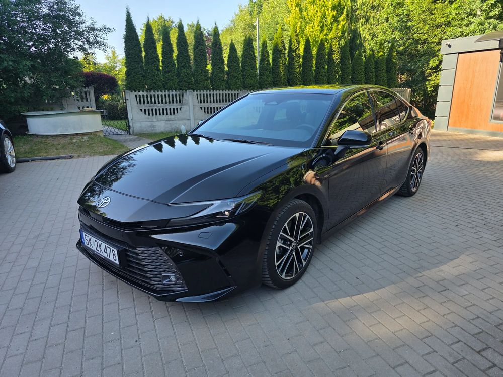 Toyota Camry 2.5 Hybrid Dynamic Force Prestige e-CVT 2025