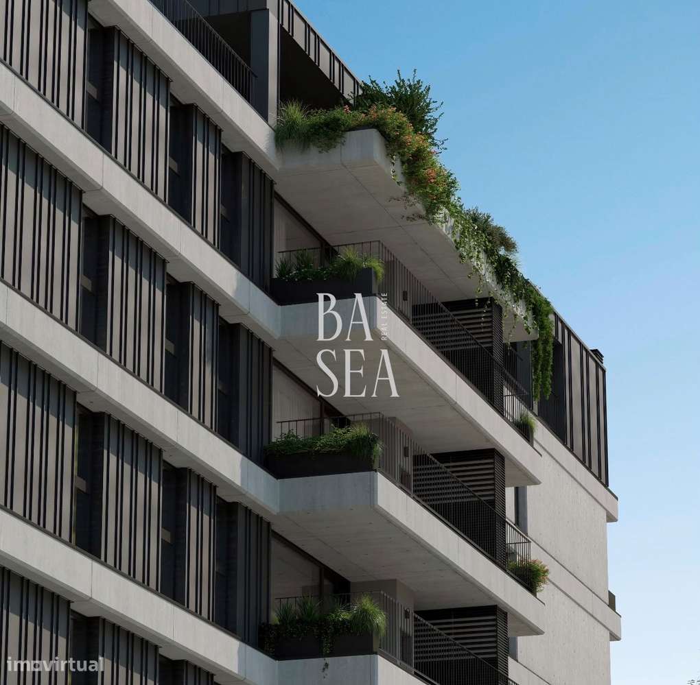 Apartamento T3 Box 1 Carro em Condomínio com Piscina em Ramalde Porto-5