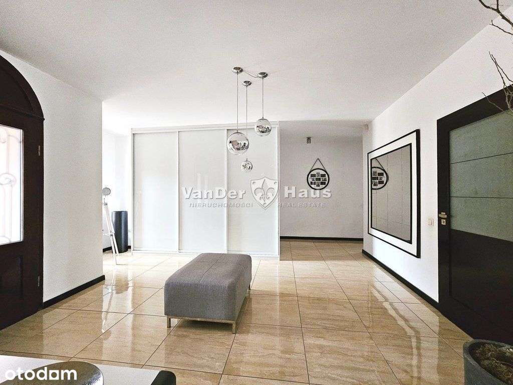 Dom w stylu hiszpańskim, duża działka, sauna-6