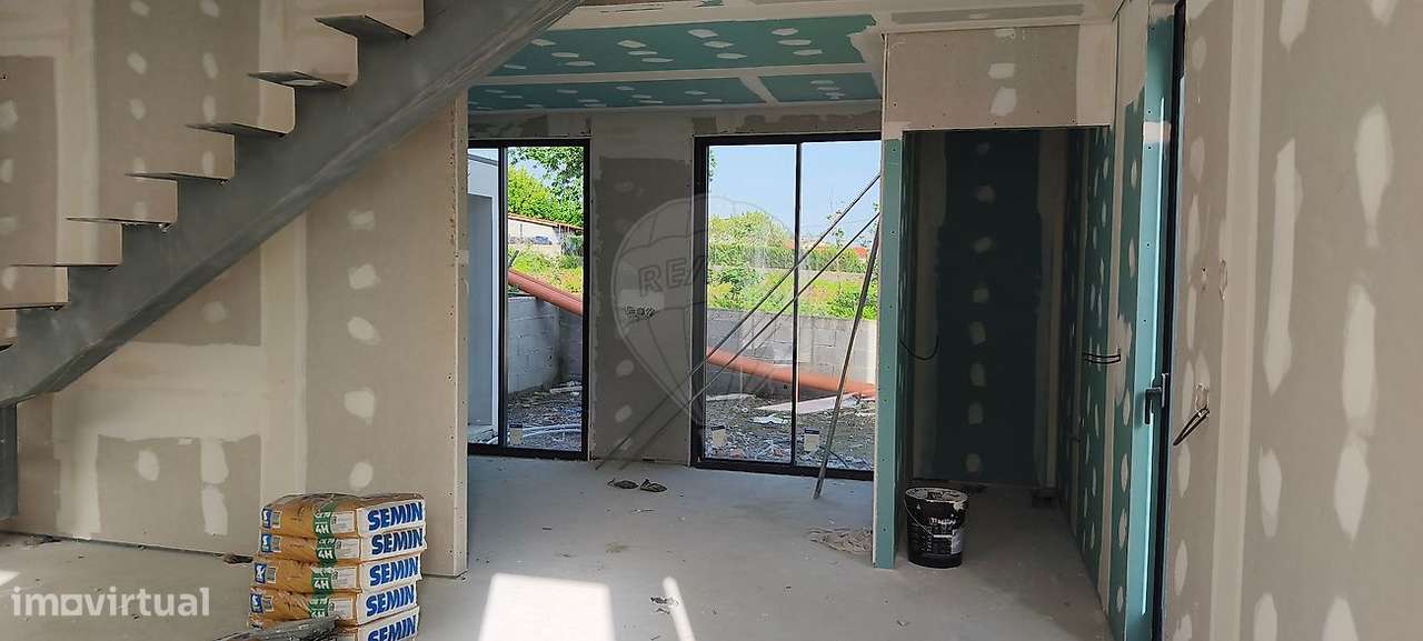 Moradia T2 para venda-10