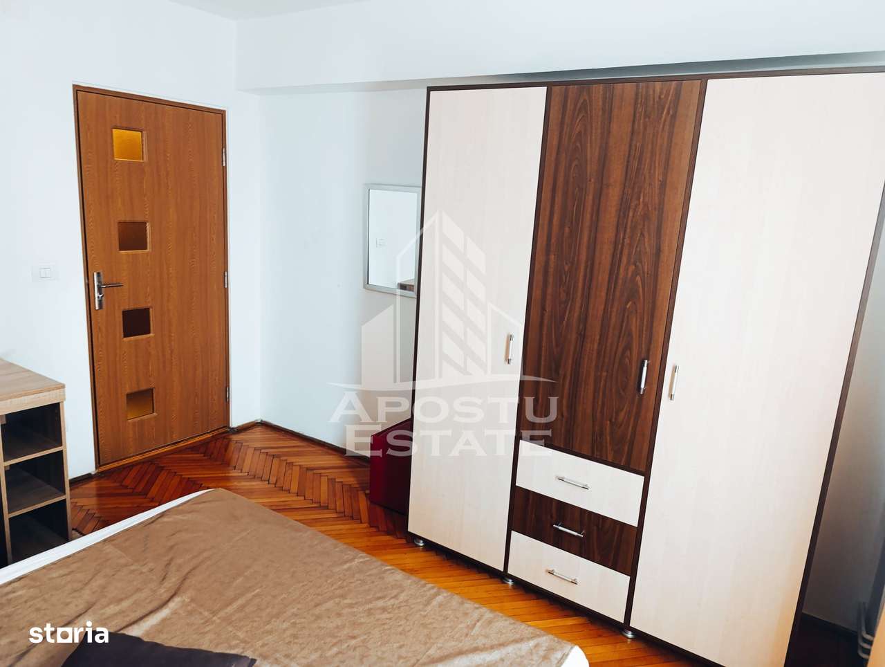 Apartament cu 3 camere, Central, Mobilat, Utilat - Imagine principală: 2/10
