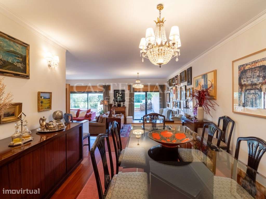 Moradia T5 na Vilarinha com Jardim e Piscina - Grande imagem: 3/60