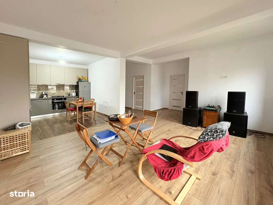 Casa la sol 4 camere , Valu lui Traian - Imagine principală: 3/15