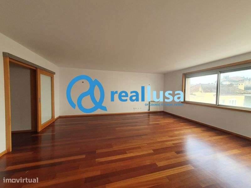 Apartamento T3 Duplex c/ garagem Bonfim Porto-0