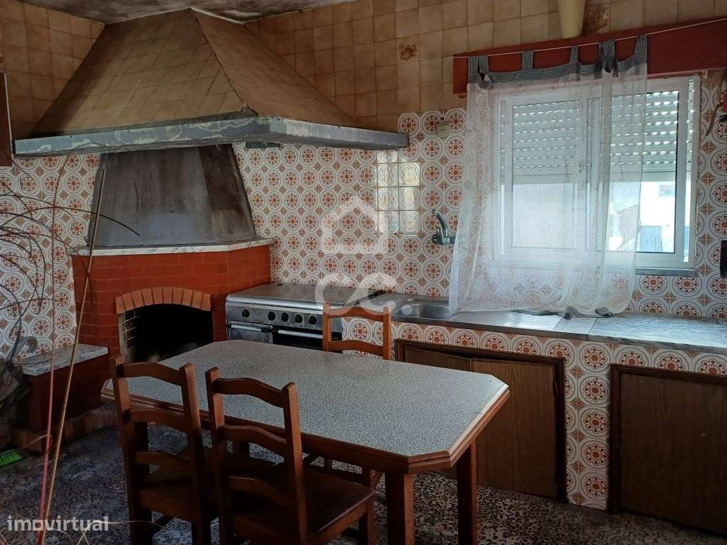 Moradia Individual T3 em Gondifelos!-3