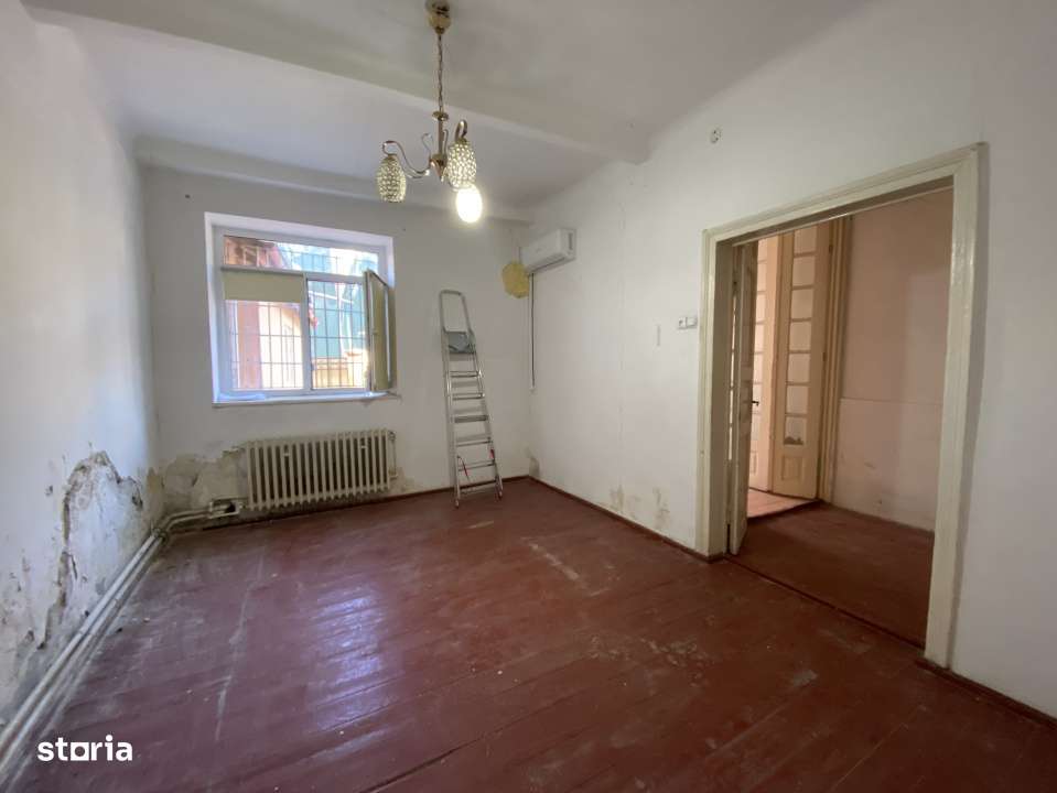 Apartament cu 4 camere - Piata Ovidiu - 120 mp - Imagine principală: 2/9