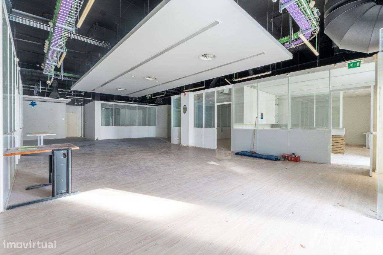 Loja para venda - Almada - Grande imagem: 5/22