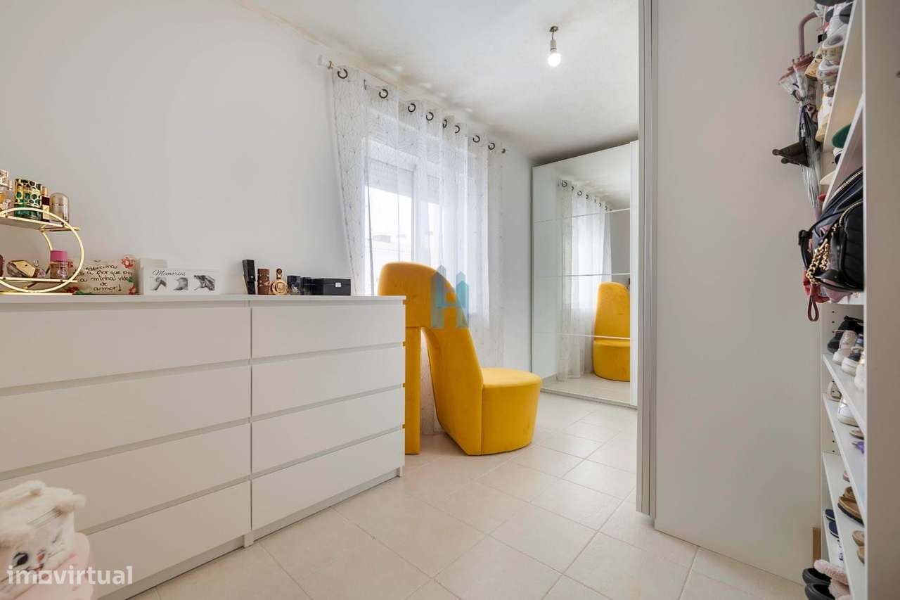 Apartamento T3 com arrecadação em Portimão-8