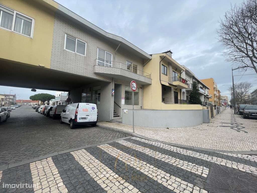 Apartamento T2 com garagem em Vila do Conde a 500 metros da praia-3